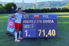 W poniedziałek spotkali się w warszawskiej siedzibie pkn orlen, aby podsumować czas przygotowań do najważniejszej imprezy sportowej tego roku. Kosmiczny Rzut Marii Andrejczyk Az Sama Sie Wystraszyla Super Express