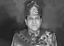 Rasanya ini adalah harimau sultan johor yang videonya masa kecil dulu pernah dirakamkan oleh almarhum tunku abdul jalil 6. Sultan Ismail Petra Ayahanda Sultan Kelantan Mangkat Sayidahnapisahdotcom