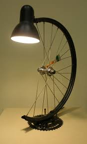 Lampa Iz Kolesa Velosipeda Shkolnik Lighting Lamps Deco Lumineuse Idee Deco Recyclage Lampe Velo