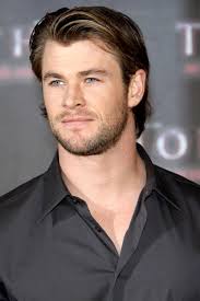 Gambar Foto Chris Hemsworth Menjadi Sam Phelan di 'Cash'