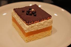 Hallo ihr lieben, ich habe heute ein kuchenrezept gefunden und ich muss sagen, dass der kuchen auf den bildern verdammt lecker aussah! Marietta Lugert Mariettalugert Profil Pinterest