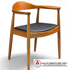 Fakta ini membuat kayu jati lebih terlindung dari pembusukan hingga serangan rayap atau jamur. 50 Trend Masa Kini Kursi Kayu Unik Murah
