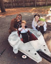 Star Wars Family Fun Made Kids Wagon Into The Millennium Falcon Star Wars Halloween Star Wars Family Costumes Star Wars Halloween Costumes