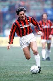 Allenatore @everton @officialsscnapoli @fcbayern @realmadrid @psg @chelseafc @acmilan @juventus @parmacalcio1913 @reggiana1919 www.carloancelotti.it. Karlo Anchelotti