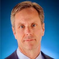 Derek Hewitt's Instagram, Twitter & Facebook