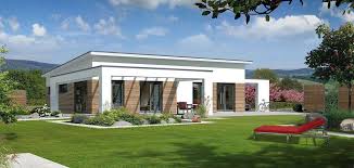 Der bungalow ist ein eingeschossiges und freistehendes haus ohne treppen, in dem sich sämtliche räume nebeneinander, also auf einer ebene, befinden. Bungalows Perfekt Fur Das Wohnen Im Alter