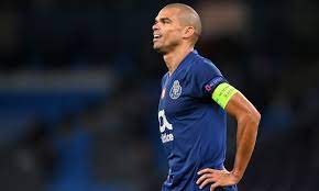 Latest on fc porto defender pepe including news, stats, videos, highlights and more on espn. Pepe Battles Against The Injuries The End Of His Career Near