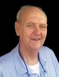 Robert Dumesnil's Instagram, Twitter & Facebook