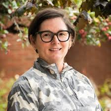 Anita Cutter's Instagram, Twitter & Facebook