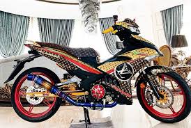 10 motosikal legenda suzuki di malaysia dalam kenangan : Modifikasi Ysuku Polis Beri Amaran Pada Artis Mekanika