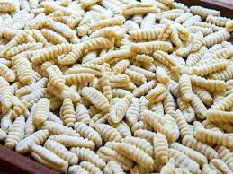 Place the cavatelli on a baking sheet and freeze for 20 minutes. Homemade Ricotta Cavatelli Pasta