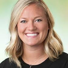 Elizabeth Stecker's Instagram, Twitter & Facebook