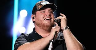 Luke combs singing chris stapleton's tennessee whiskey is one of the best covers of 2018. Luke Combs Readies 23 Song Deluxe Album For Oct 23 Wogt Fm