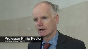 Dr Michael Jones FANZCA talks with with Professor Philip Peyton