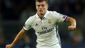 Check spelling or type a new query. Football Leaks Toni Kroos Bei Real Madrid Agentur Kassiert Funf Millionen Euro Fur Vertragsverlangerung Der Spiegel