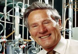 Royal Society Publishes Memoir of CCB Professor Emeritus Ronald Gillespie