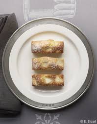 Gateaux De Coings A L Huile D Olive Pour 4 Personnes Recettes Elle A Table Recette Recette Coing Alimentation Coing