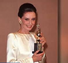 Audrey Hepburn's son - Finally confirmed what we thought all along🥰✨️✨️  See more about beautiful moments of Audrey Hepburn, through her son's  thought👇 https://www.ganjingworld.com/video/1h6efdpib8k2GyHbU41NLsiBF1po1c