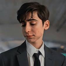 The last element (Five Hargreeves)