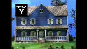 Bear in the big blue house is a tv series that aired in 1997 to 2006. Bear In The Big Blue House Intro With Nick Jr Logo And With Always Something Good To Eat Song Youtube
