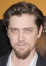 Fan Casting Andy Muschietti as Director of Outlast (film)