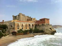 L'alba dei morti viventi (2004). What To Visit In Sicily The Castle Of Falconara Italian Traditions