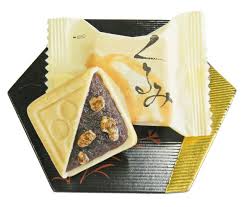 くるみ最中 娘娘万頭の山中石川屋 石川県山中温泉の和菓子店 おやつ おくるみ 和菓子