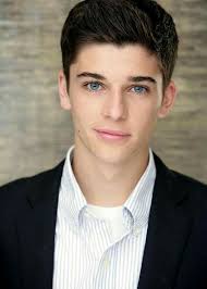 Pin By Ayunda Pf On Celebrities Beautiful Men Faces Beautiful Boys Cute White Boys