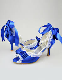 Le madri danno ai loro figlie molto, nei grandi giorni di vita, abbiamo bisogno per la madre della sposa ha scelto un abito si adatta madre. Scarpe Da Sposa Blu Royal Dolci Scarpe Da Sposa Impreziosite Da Perle Milanoo Com