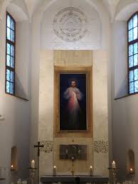 El primer elemento de la devoción a la divina misericordia que fue revelado a la hermana faustina fue la imagen, el 22 de febrero del 1931.jesús se le aparece con rayos de luz irradiando desde su corazón y le dice: Donde Esta La Imagen Original Del Jesus De La Misericordia