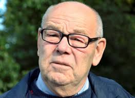 Humor och allvar på teaterscenen