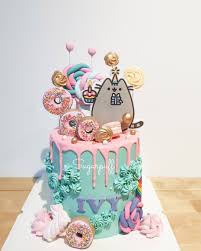 Super Cute Pusheen Cat Cake Design For Ivy Auckland Aucklandeats Aucklandfood Pusheencat Pusheencatca Birthday Cake For Cat Cat Cake Kitten Cake