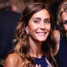 Christa Bates's Instagram, Twitter & Facebook