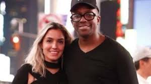 Mumuzinho faz declaração de aniversário para a esposa: Vou estar sempre  aqui para você