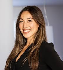 Alan Gee's Instagram, Twitter & Facebook