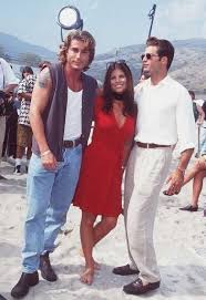 Clueless Premiere Flashback See Alicia Silverstone Paul Rudd And The Rest Of The Cast Hit The Beach In 1995 Yasmine Bleeth Fernsehserie Promis