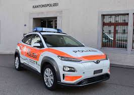 Verpassen sie keinen polizeibericht mehr und lesen sie polizeiticker.ch. Kanton St Gallen Kantonspolizei St Gallen Neu Mit Elektro Autos Unterwegs Sg Ch