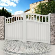 Portail Alu 2 Battants Chapeau De Gendarme Semi Ajoure Emalu Flores Disponible En Gris Ou Blanc De 3m A 5m Motorisation En Portail Maison Portail Portail Alu