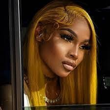 Tia Saunders's Instagram, Twitter & Facebook