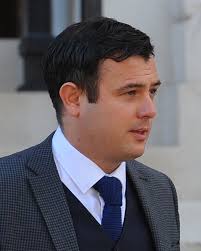 Loans boss paid hackers to wipe out complaints