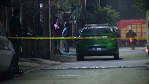 Un presunto doble parricidio investiga esta noche personal policial en la población el manzano, en la comuna de san bernardo. Ljfyedhvyasg4m