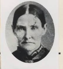 Christina Emmett's Instagram, Twitter & Facebook