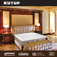 Yatak Odanizin Konforu Kadar Dekorasyonu Da Onemli Sik Tasarimlar Ve Kaliteli Uykular Icin Kutup Yatsan Tempur Magazalarimiza Bek Tasarim Yatak Yatak Odalari