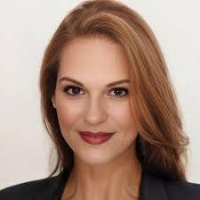 Ivy Holt's Instagram, Twitter & Facebook