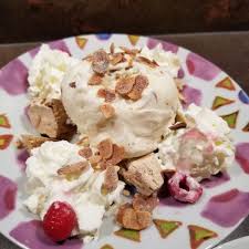 Glace Miel Amande Au Yaourt Grec En 2020 Dessert Yaourt Grec Alimentation