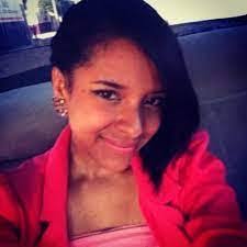 Stephanie Roa's Instagram, Twitter & Facebook