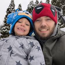 There are no bigger Chargers fans tonight than Cowboys fans. Dallas needs a  Philly loss in the worst way.