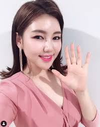 She often appears on kbs's golden oldies. ì†¡ê°€ì¸ ë²•ì ëŒ€ì' ì–´ë–¤ ë…¼ëž€ ë¶ˆê±°ì¡Œë‚˜ ì´ìŠˆ ì—°ì˜ˆ ê¸°ì‚¬ë³¸ë¬¸ êµ­ì œë‰´ìŠ¤