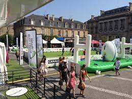 The tournament was hosted in seattle for its fourth consecutive year, and the second consecutive top two teams advance to group stage. Le Village Rugby Tour De La Lnr Debarque A Bordeaux Pour Les 1 2 Finales Du Top 14