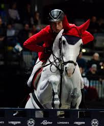 Second at the world equestrian games of tryon, second at the world cup final, martin fuchs and clooney 51 finally reached the gold. Martin Fuchs Clooney 51 2 Reitsport Portal